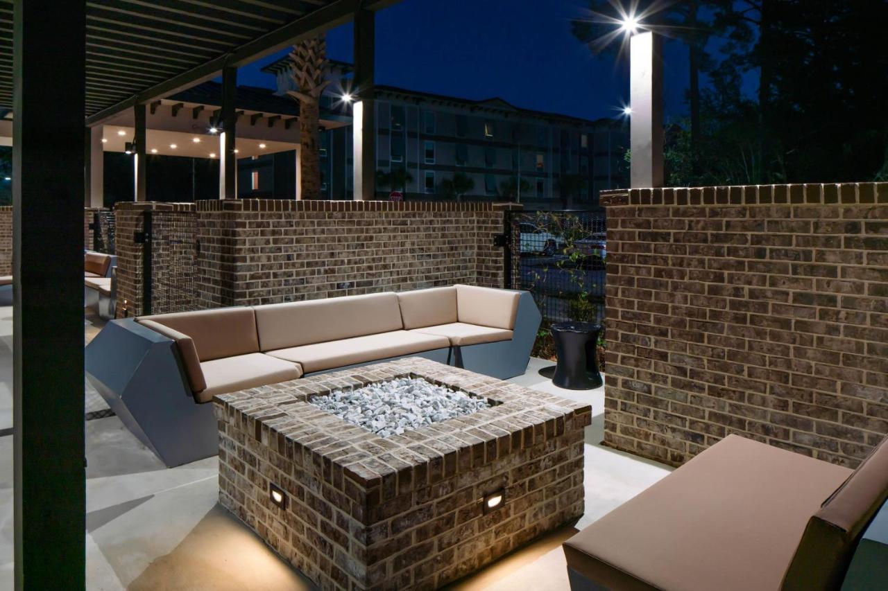 Springhill Suites Hilton Head Island Bagian luar foto